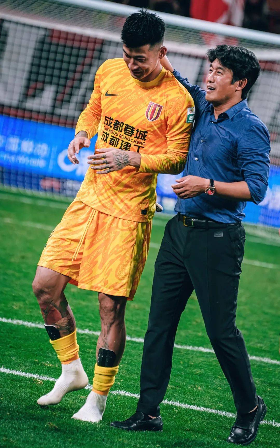 前不仅给球 前不仅给球