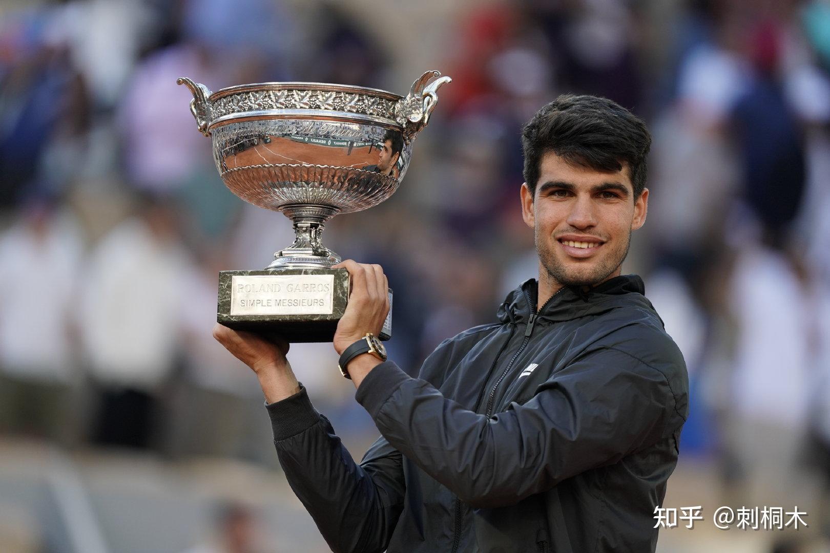 显示了他对 显示了他对