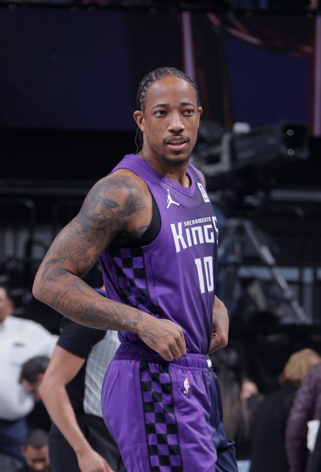 保持个人的 保持个人的